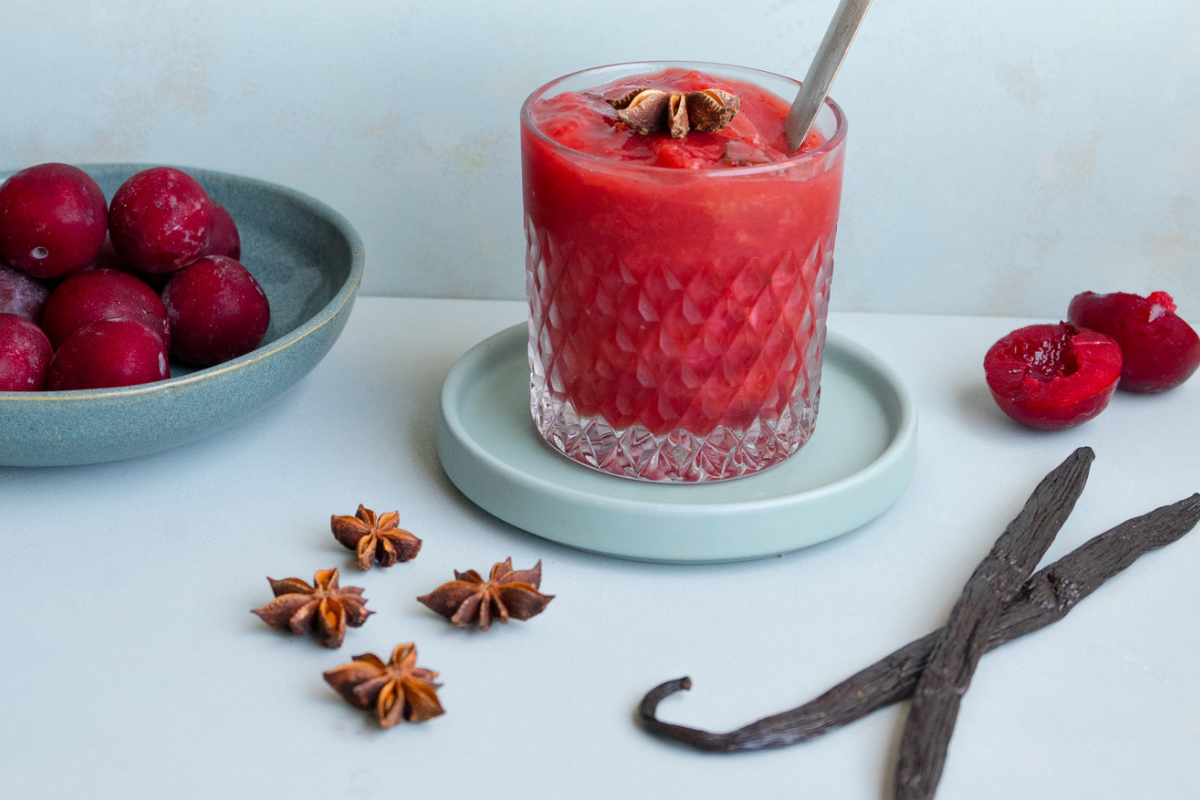Pruimenjam met vanille en steranijs, kruidig en zoet van smaak