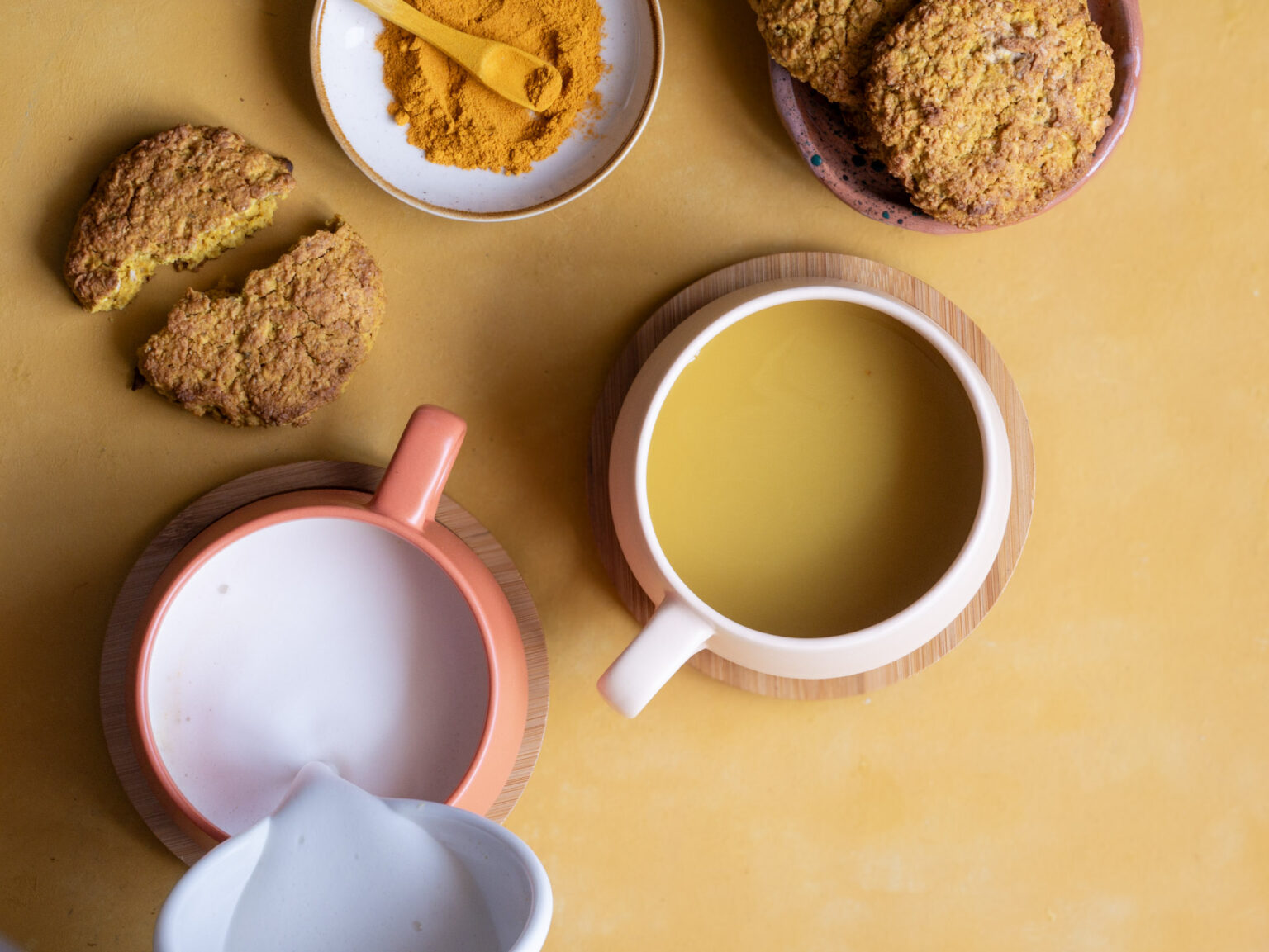 Sticky chai latte met agavesiroop en Ceylon kaneel