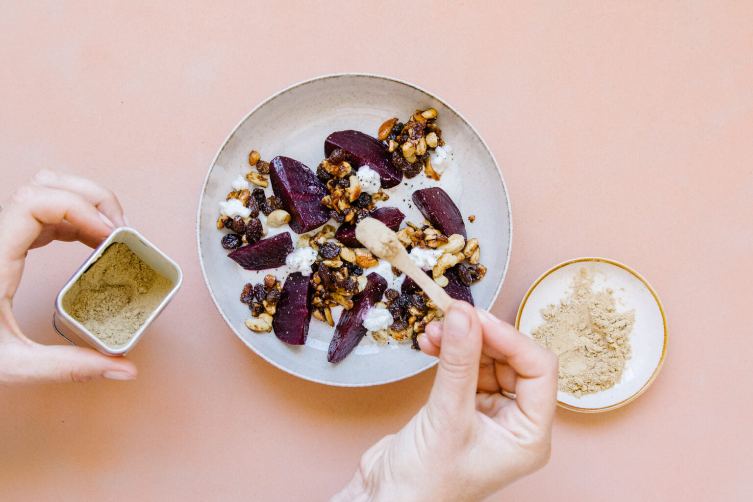 Geroosterde bietjes met gember, cashew en ricott