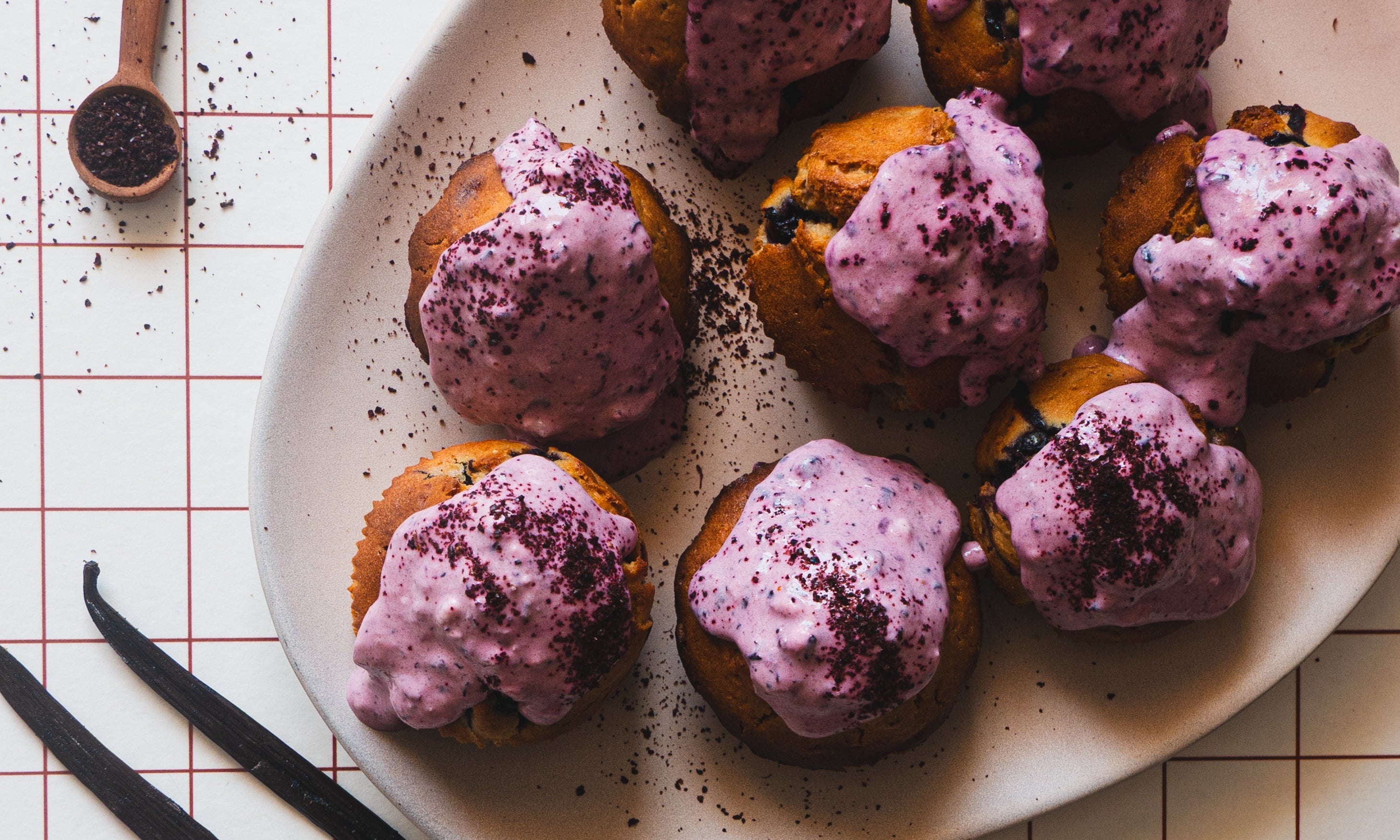 Bosbessen muffins met sumak icing