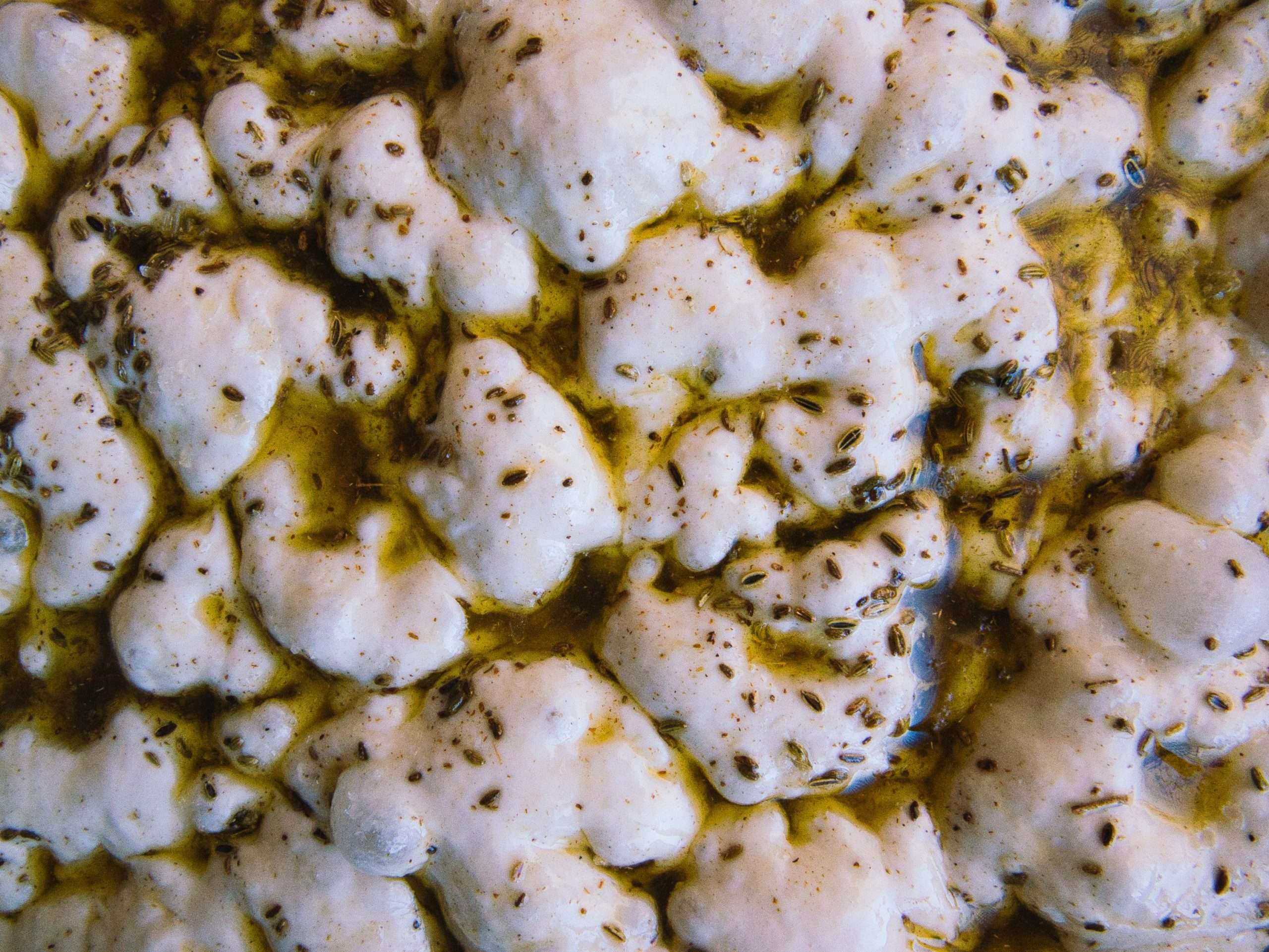 Makkelijke focaccia met venkelzaad