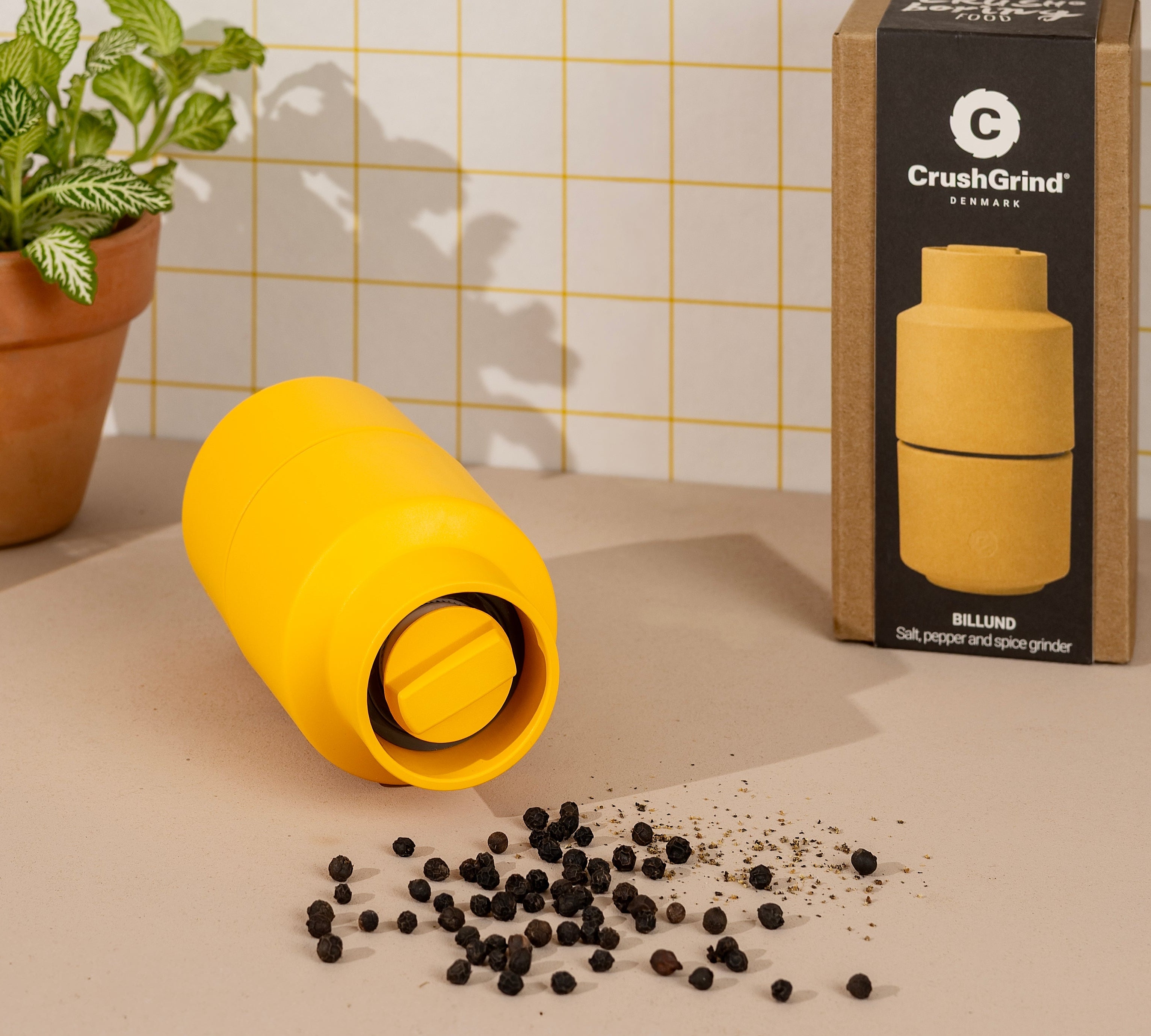 Spice Grinder Geel