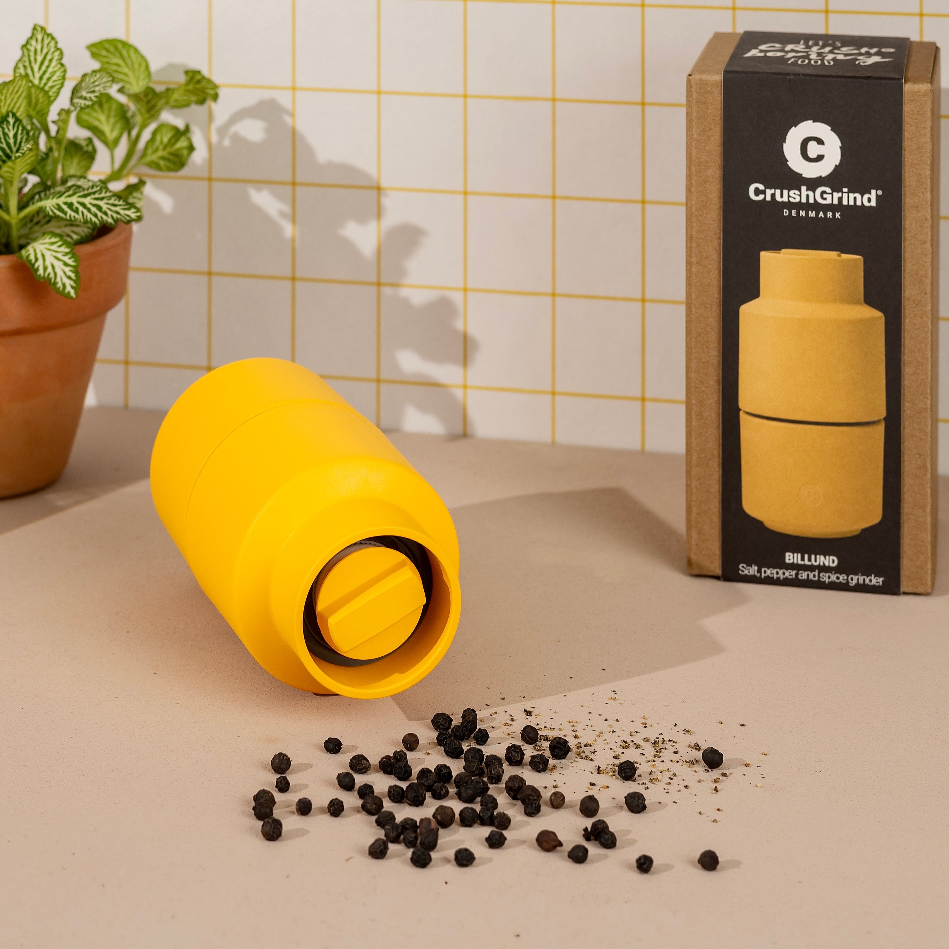 Spice Grinder Geel